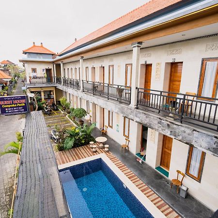 Guesthouse Cempaka Putih Семиньяк Экстерьер фото