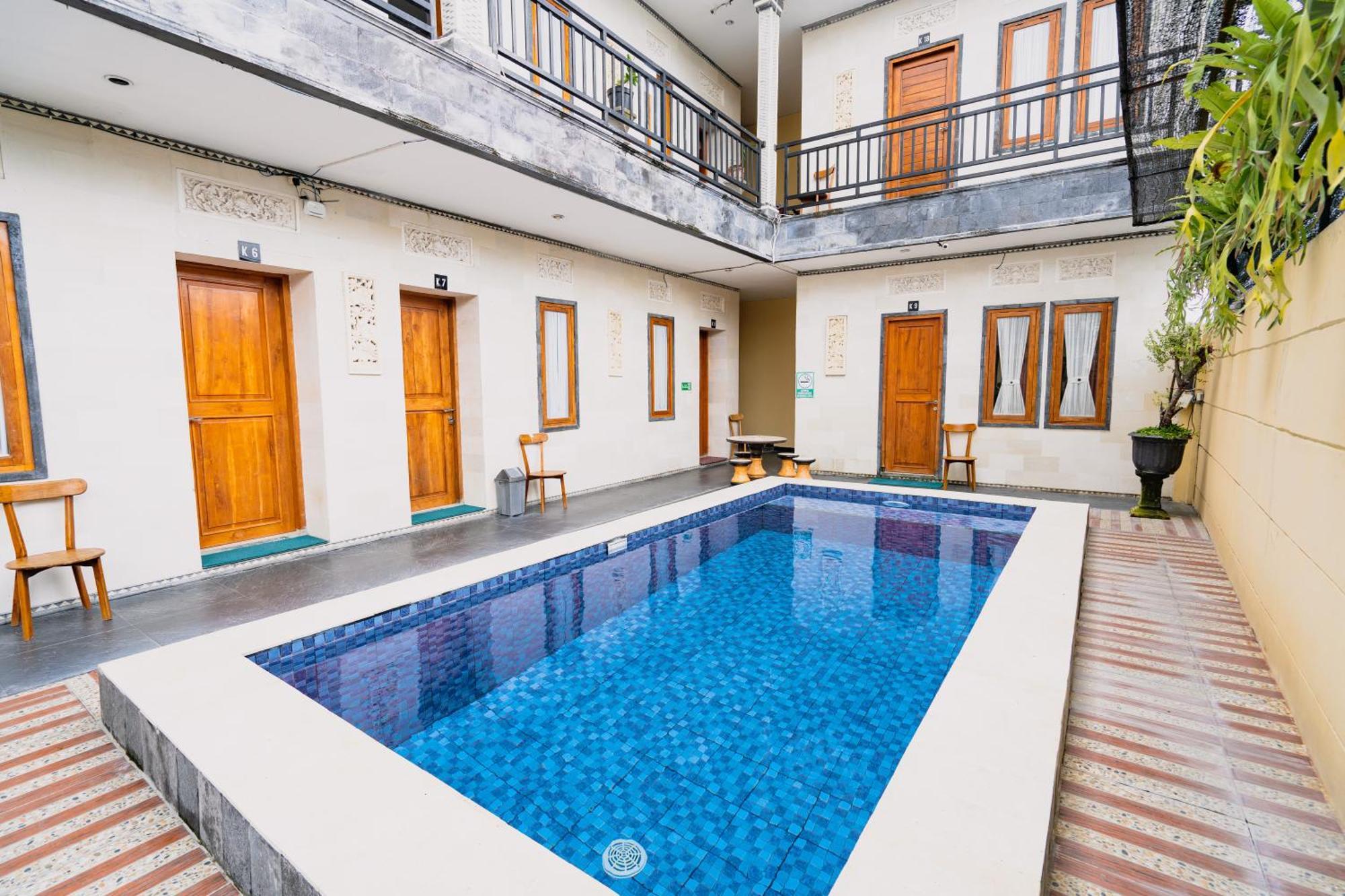 Guesthouse Cempaka Putih Семиньяк Экстерьер фото